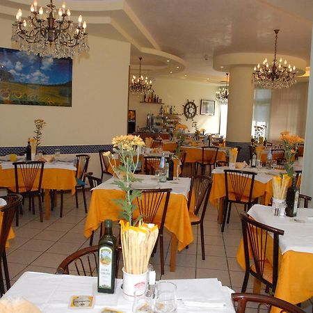 Hotel La Falena Cervia Esterno foto