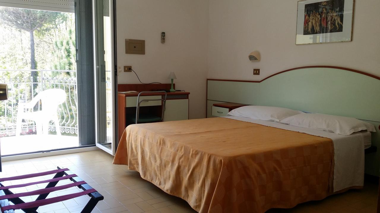 Hotel La Falena Cervia Esterno foto