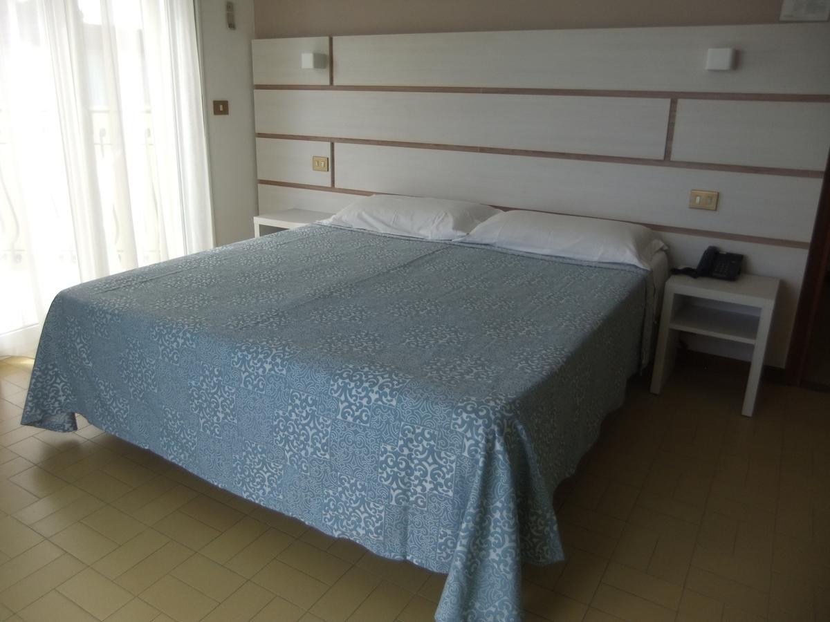 Hotel La Falena Cervia Esterno foto