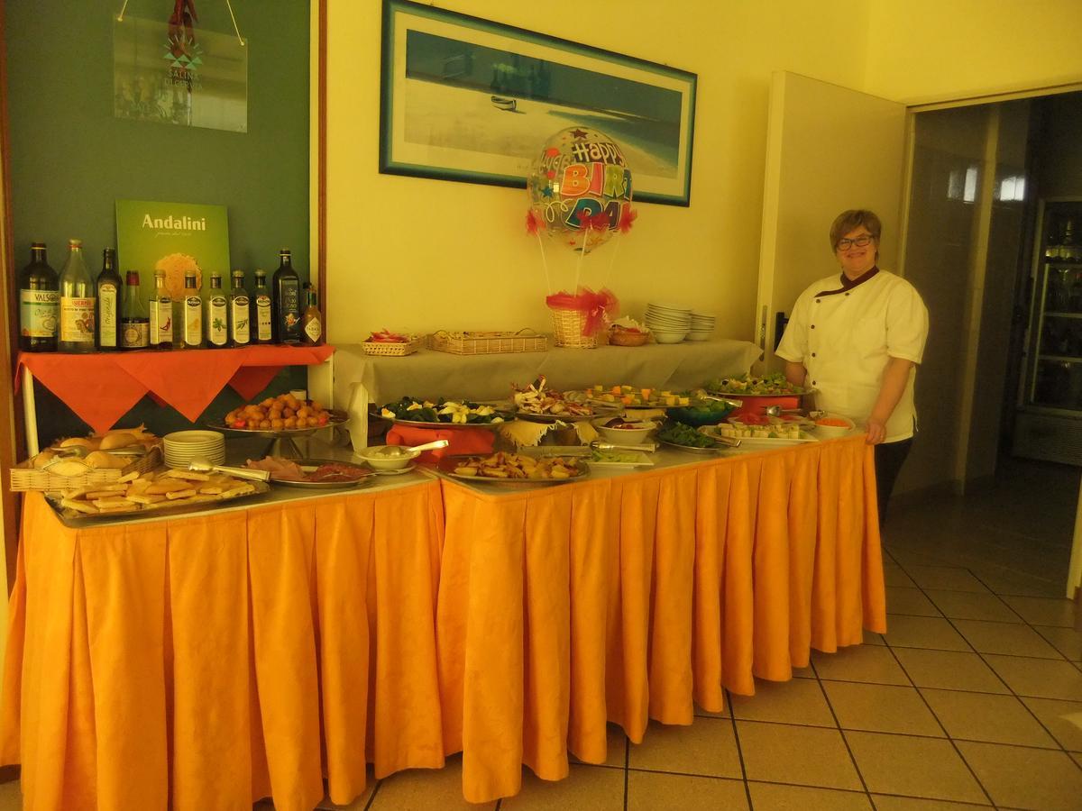 Hotel La Falena Cervia Esterno foto
