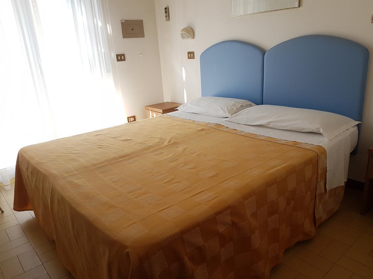 Hotel La Falena Cervia Esterno foto
