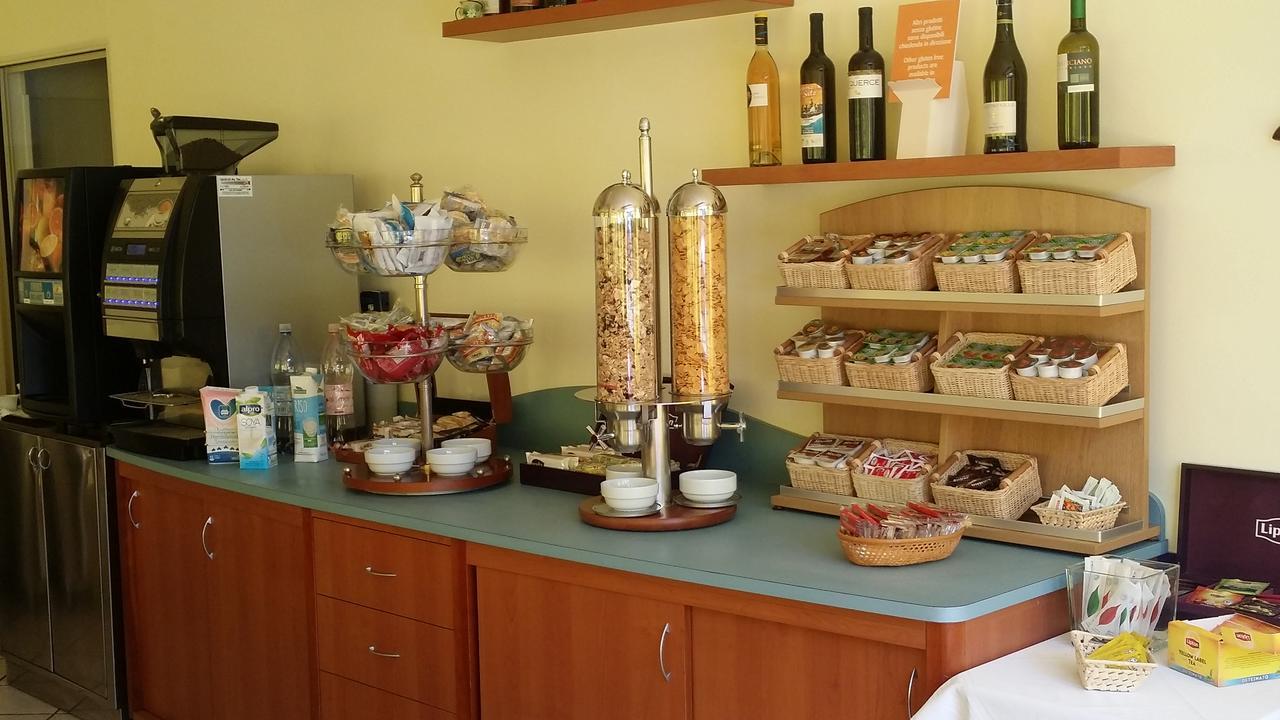 Hotel La Falena Cervia Esterno foto